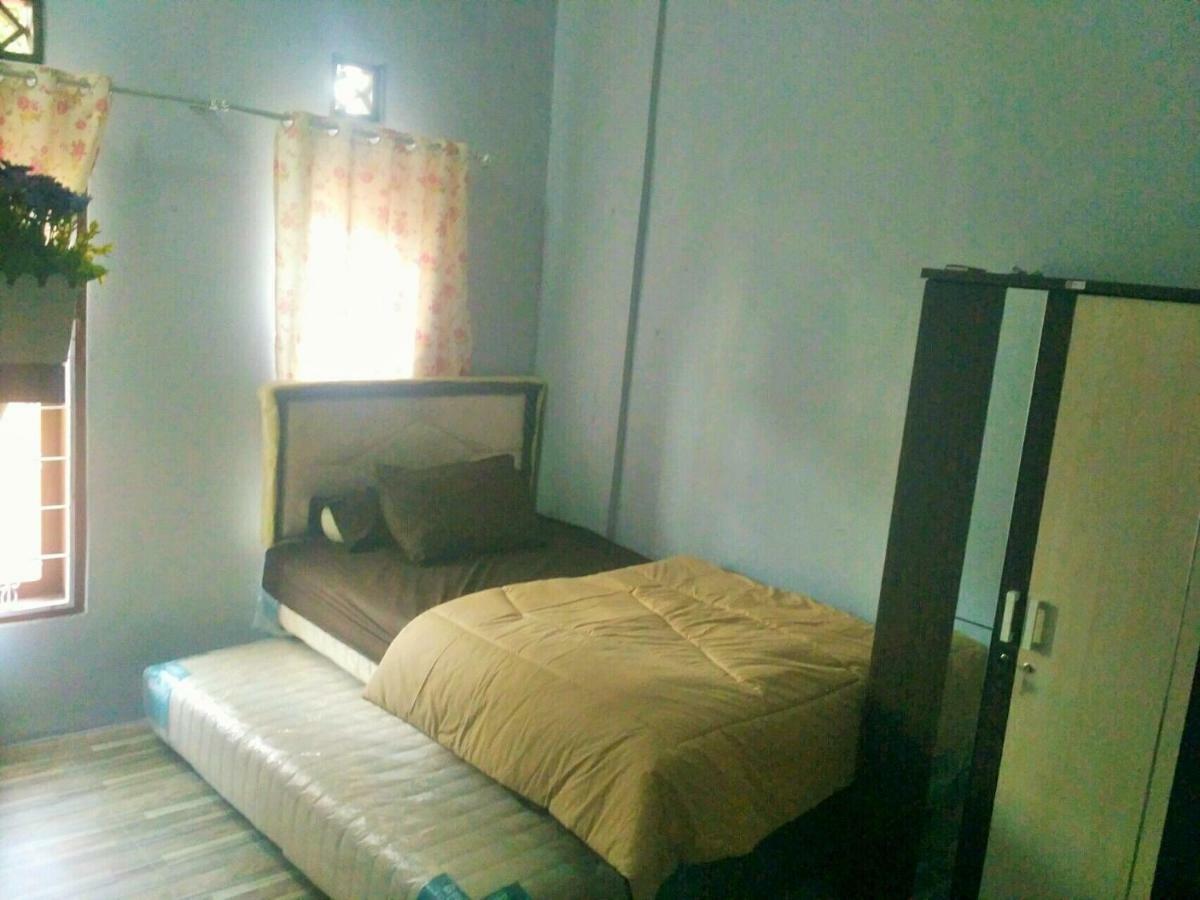 Homestay Bumi Asri III Cikutra Бандунг Экстерьер фото